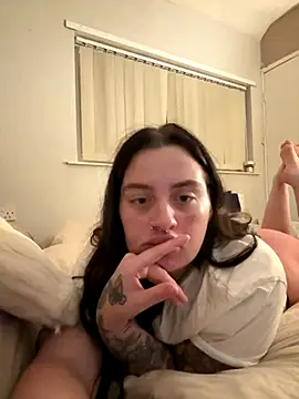 Victoriasteel online show from 10.23.25