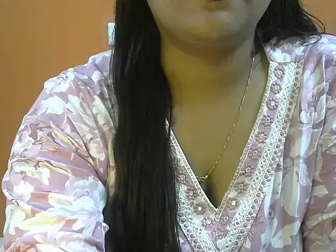 Queenxxx98 online show from 12.20.25