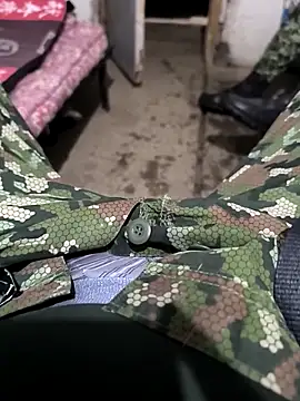 Snapshot of lamejorpene chatting on 10.14.25 lamejorpene online show from 10.14.25