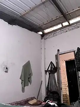 Snapshot of lamejorpene chatting on 10.22.25 lamejorpene online show from 10.22.25