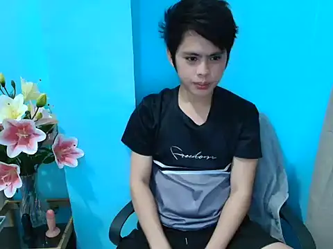 Dhyllan  online show from 09.10.25