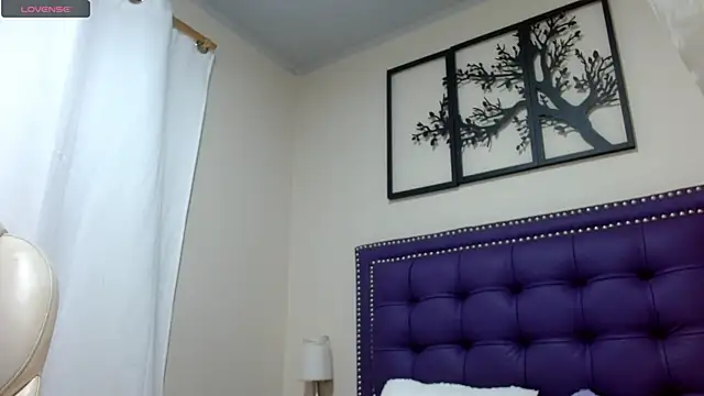 lunadread online show from 11.13.25