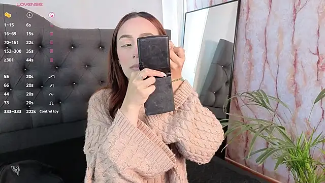 nikolevoshkie  online show from 11.28.25