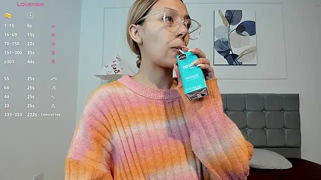 Snapshot of nikolevoshkie_ chatting on 02.16.26 nikolevoshkie online show from 02.16.26