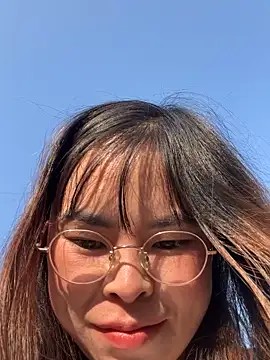 han-cute online show from 11.27.25