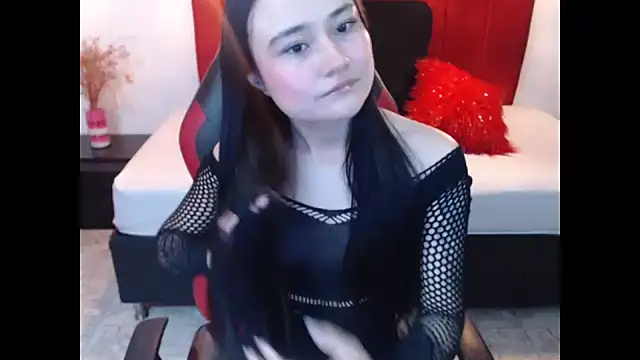 Snapshot of CindySweet_1 chatting on 11.08.25 CindySweet 1 online show from 11.08.25