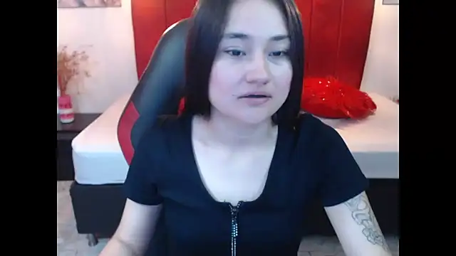 Snapshot of CindySweet_1 chatting on 11.20.25 CindySweet 1 online show from 11.20.25