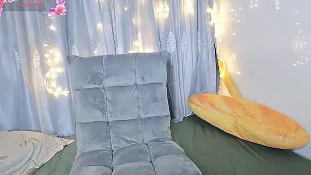 Snapshot of Jade-0906 chatting on 09.17.25 Jade-0906 online show from 09.17.25