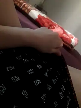 Snapshot of Ahalm chatting on 09.26.25 Ahalm online show from 09.26.25