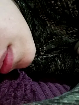 Snapshot of Ahalm chatting on 11.06.25 Ahalm online show from 11.06.25