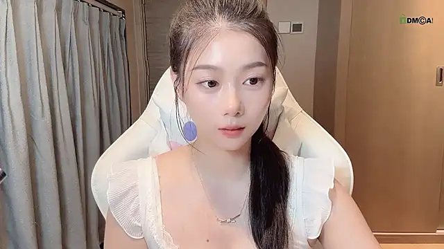 Makinghappymyself  online show from 11.18.25