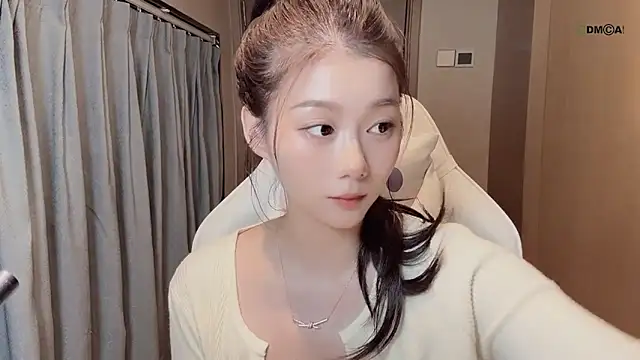 Makinghappymyself  online show from 11.26.25