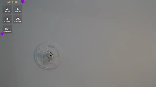 Snapshot of Zahra_milks chatting on 05.31.26 Zahra milks online show from 05.31.26