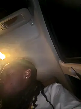 Snapshot of Scattyboo chatting on 11.06.25 Scattyboo online show from 11.06.25