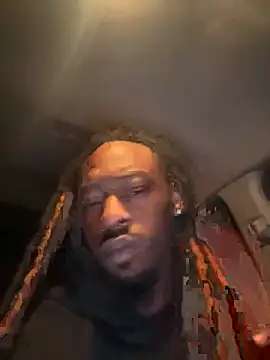 Snapshot of Scattyboo chatting on 11.12.25 Scattyboo online show from 11.12.25