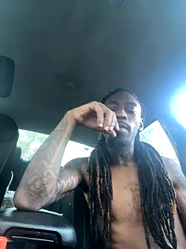 Snapshot of Scattyboo chatting on 11.26.25 Scattyboo online show from 11.26.25