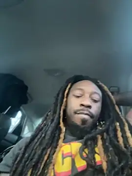 Snapshot of Scattyboo chatting on 11.29.25 Scattyboo online show from 11.29.25