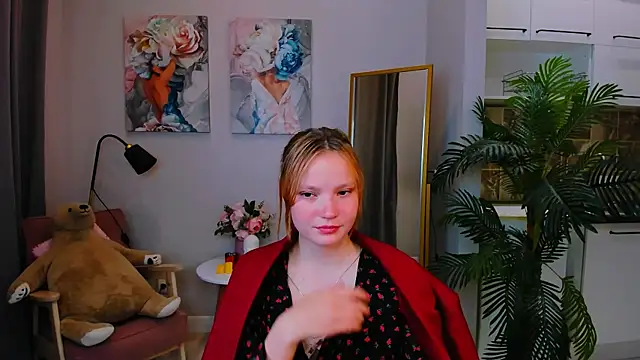 Snapshot of Ginger_Emma chatting on 09.09.25 Ginger Emma online show from 09.09.25