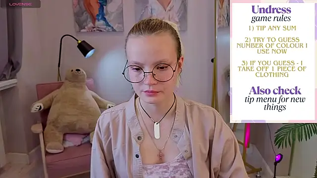 Snapshot of Ginger_Emma chatting on 09.15.25 Ginger Emma online show from 09.15.25