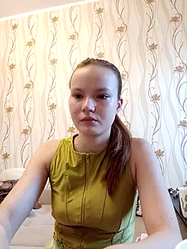 Snapshot of Ginger_Emma chatting on 10.28.25 Ginger Emma online show from 10.28.25