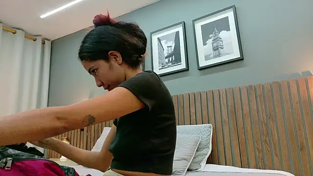 luna roja25 online show from 11.20.25