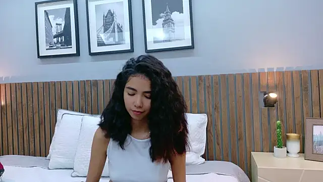 luna roja25 online show from 12.20.25