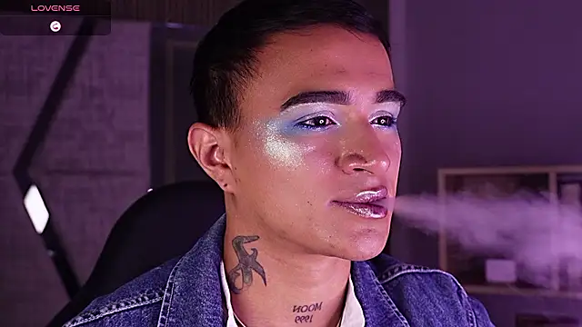 Snapshot of LiamDeep chatting on 02.05.26 LiamDeep online show from 02.05.26