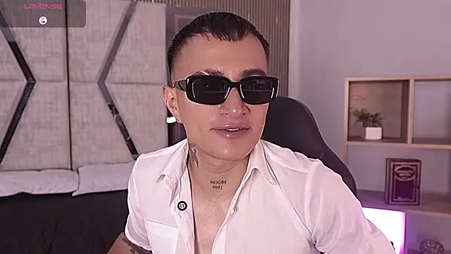 Snapshot of LiamDeep chatting on 02.12.26 LiamDeep online show from 02.12.26