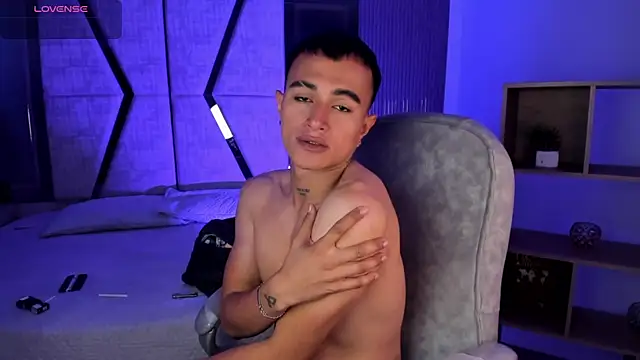 Snapshot of LiamDeep chatting on 02.17.26 LiamDeep online show from 02.17.26