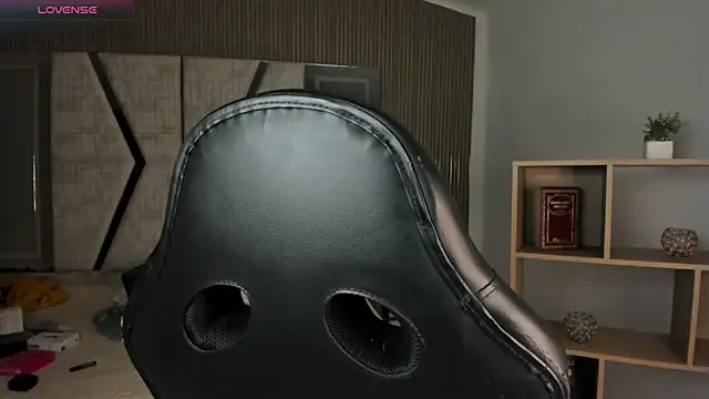 Snapshot of LiamDeep chatting on 02.28.26 LiamDeep online show from 02.28.26