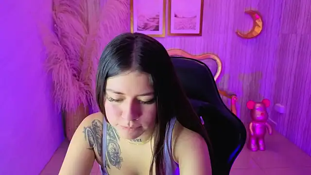 ivy lodge s online show from 09.13.25