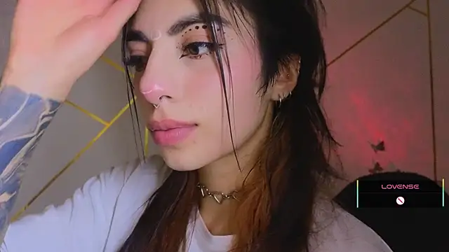 Hollyxx  online show from 11.14.25