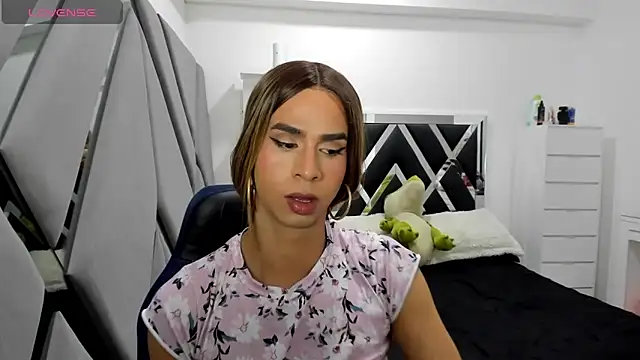 Snapshot of Jupiter_88 chatting on 11.18.25 Jupiter 88 online show from 11.18.25