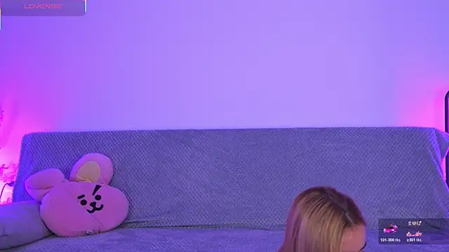 AmyKent  online show from 04.18.26