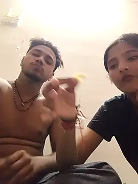 romantic couple1 online show from 10.19.25