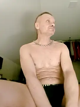 Snapshot of Kuba_Gd chatting on 02.10.26 Kuba Gd online show from 02.10.26