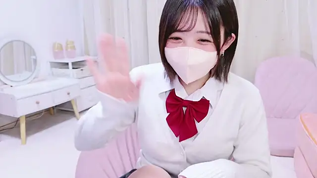 Snapshot of Hinata_Sun chatting on 09.24.25 Hinata Sun online show from 09.24.25