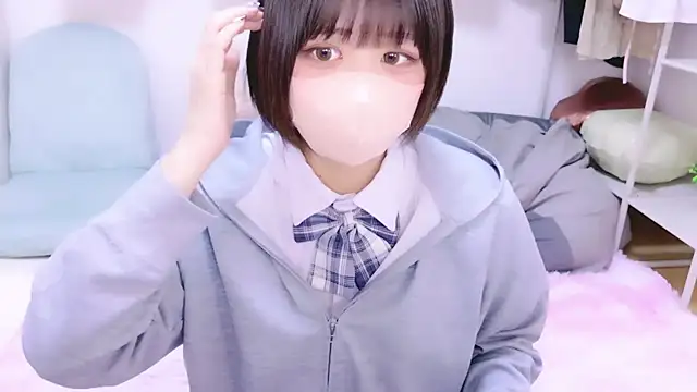 Hinata Sun online show from 03.05.26