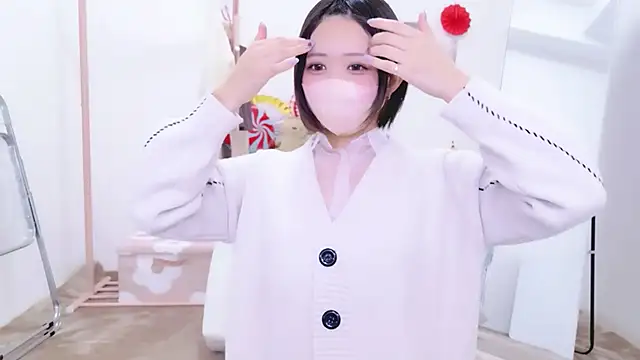 Hinata Sun online show from 03.28.26