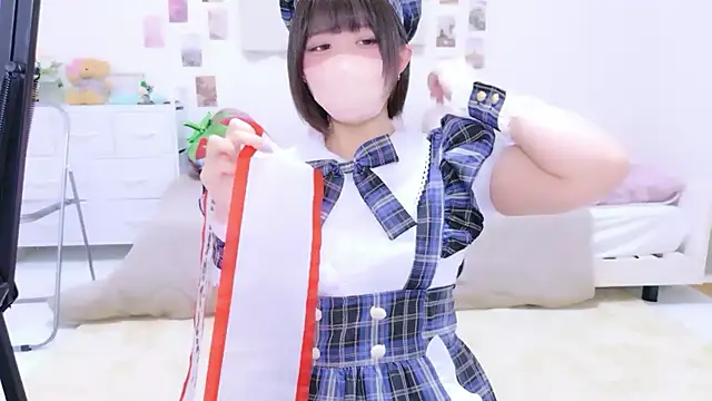 Hinata Sun online show from 03.31.26