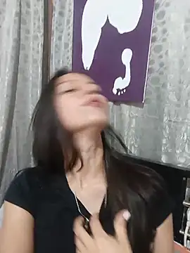 Snapshot of Lahila_ chatting on 05.22.26 Lahila online show from 05.22.26