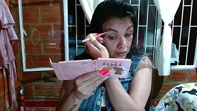 Snapshot of Milf_Fantassyy chatting on 09.09.25 Milf Fantassyy online show from 09.09.25