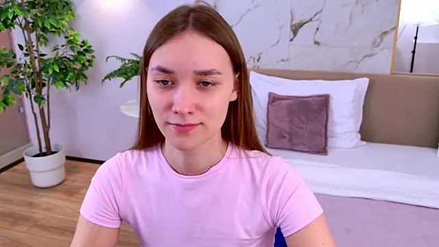 Snapshot of AmadaReine chatting on 11.15.25 AmadaReine online show from 11.15.25