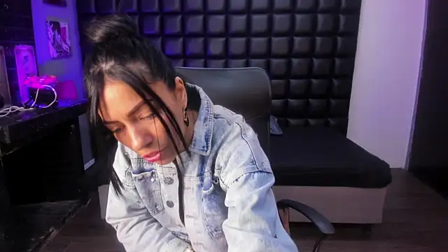 ashlyy sweet  online show from 04.18.26