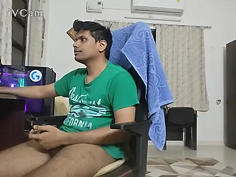 Snapshot of Bakasur_19 chatting on 12.16.25 Bakasur 19 online show from 12.16.25