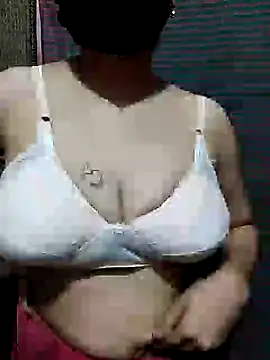 Snapshot of hezabi_queen07 chatting on 10.09.25 hezabi queen07 online show from 10.09.25