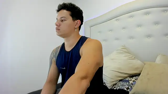 Snapshot of EclipseandFlame chatting on 09.23.25 EclipseandFlame online show from 09.23.25