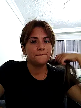 Snapshot of karamirror_ chatting on 09.23.25 karamirror online show from 09.23.25