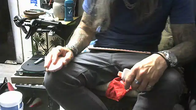 crassanova online show from 04.05.26