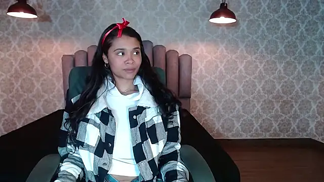 Kristall 06 online show from 10.18.25